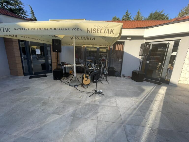 IMG-129aede4d88eec5005120a74c6012307-V